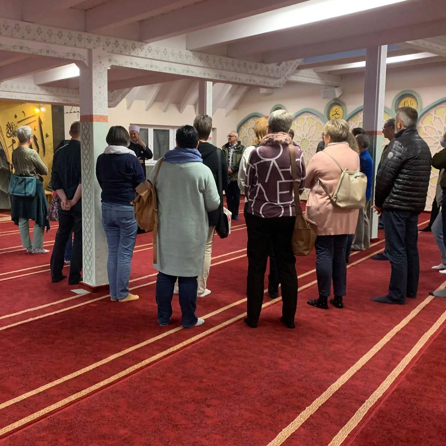 Besuch im Mesjid einer Kirchengemeinde